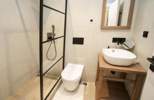 MONOPATI HOUSE - Photo 14