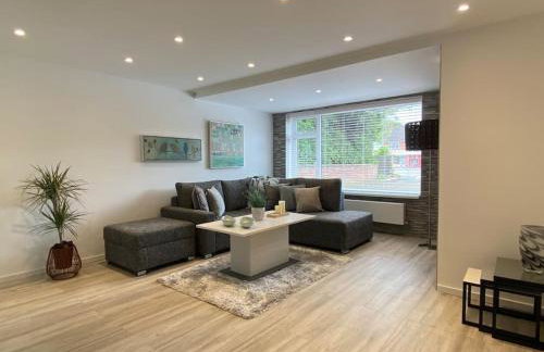 Modern 3-Bedroom villa, 3 Parking Spaces, WiFi - Foto 3