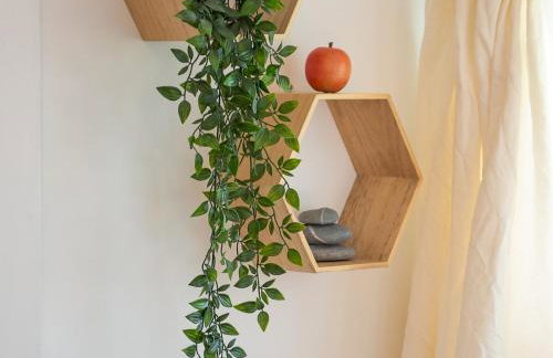 Bright & Airy Countryside Cabin Near Oxford, Perfect Getaway with Scenic Views - Pass the Keys - Foto 16