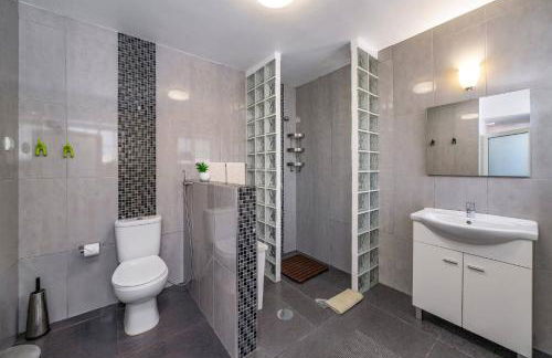 Villa Graycis House by Villa Plus - Foto 18