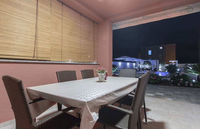 Exquisite Villa with Private Hot Tub in Grebaštica - Foto 36