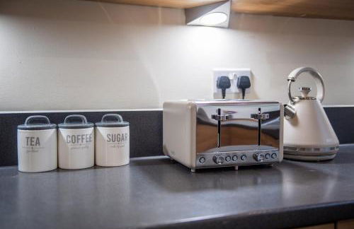 Cosy townhouse, new build, 5 bedrooms, Sleeps 8, Free Parking - Foto 14