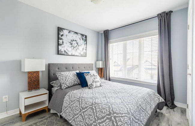 Modern 3BR House Steps to the Beach - Photo 4