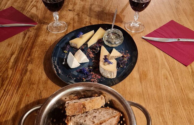 Explora la escena gastronómica del centro de Lyon con un experto local - Foto 9