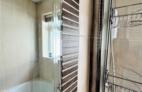 Fabulous Beach Front Holiday Location - Pass the Keys - Photo 44