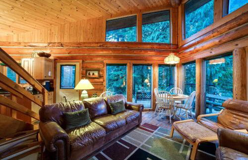 83MF - Lakeside - Hot Tub - WIFI - BBQ - Dock - Sleeps 4 NO PETS - Foto 22