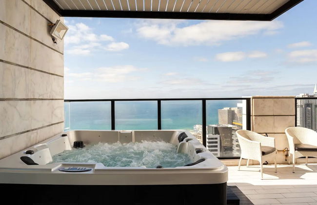 Luxury Penthouse on High Floor with Hot Tub - Foto 21