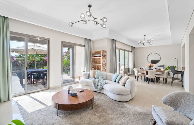 Nasma Holiday Homes - Al Hamra Village - Photo 1