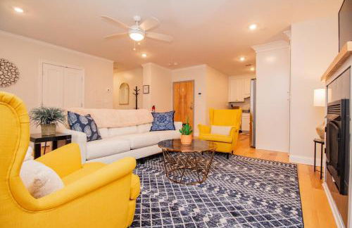 2 Bedroom Unit w Elevator & In-Unit Laundry - Foto 11