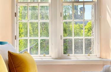 St Johns Jailhouse by the Castle - Photo 6