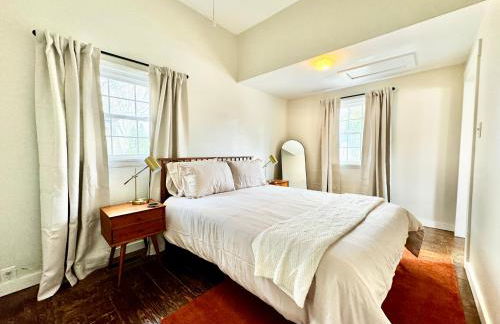 Trojan Hideaway on First Street - Foto 9