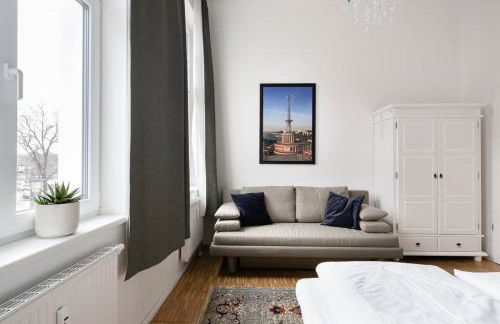 SC 05 by ROCKCHAIR Apartments l SUPERHOST Status l 2 Bedrooms Boxspringbeds Balcony Elevator - Cozy Family & Business Flair welcomes you! - Foto 7