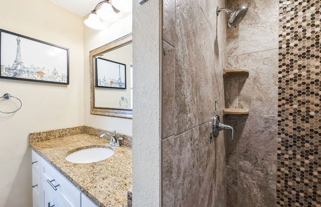 Beautiful Pool Home Near Siesta Key Beach 2 Bedroom Home - Foto 20