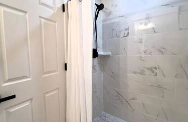 Serenity Oasis Pool Haven 8 min to Sea Isle city - Photo 16