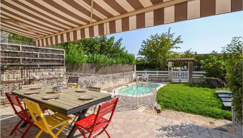 Awesome Home In Tulette With Wifi - Foto 2