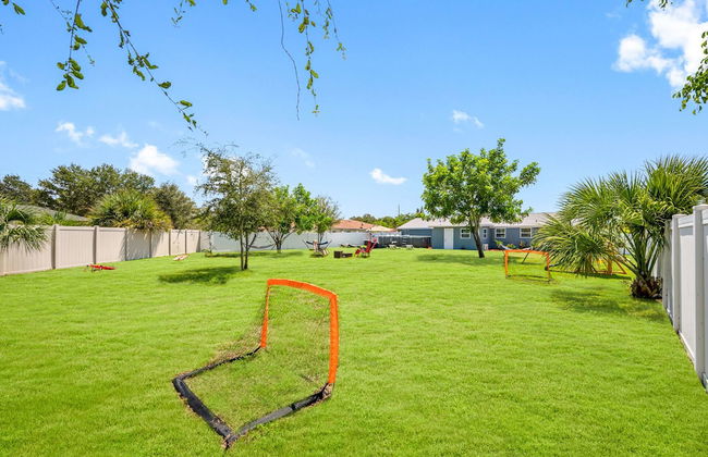 Paradise Haven- Amazing 4BR Oasis With Pool - Foto 40