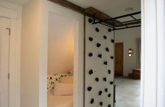 Adventure Barn - On HGTV Fixer to Fab -Access MTB - Foto 25