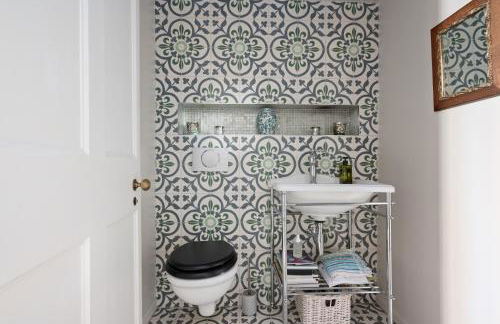 Eskbank Terrace Spacious House - Photo 9