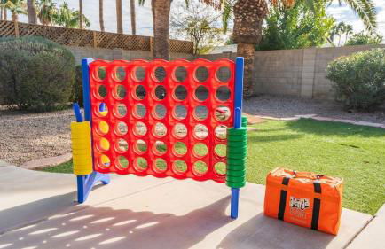 New Listing! Stylish 4 Bdrm W/pool and Game Room - Foto 80