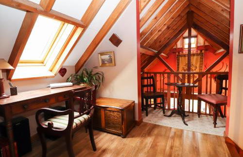 The West Wing - Photo 20