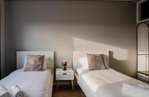 3BR Flat by Casa da Música, Central, Sleeps 6, 2D - Foto 19