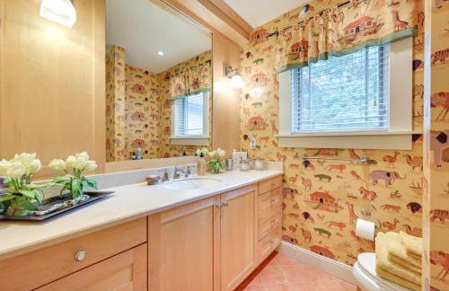 Hot Tub, Gym, Game Room! Luxe Estate in Longmeadow - Foto 20