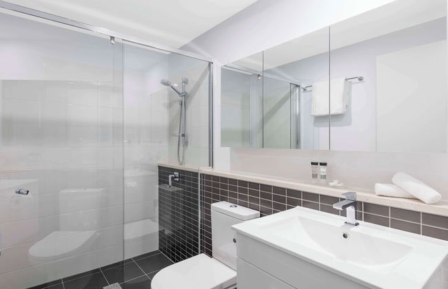 Oaks Brisbane Woolloongabba Suites - Photo 6