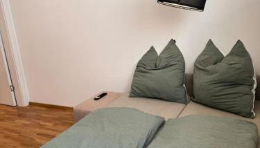 1,5-Zimmer, Top ausgestattet, 4 Pers, Souterrain, Self Check-in, Parkplatz, Netflix & Amazon Prime - Foto 4