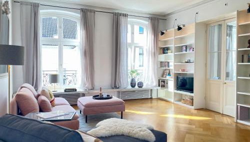 Helle Altbauwohnung mit Balkon im Briller Viertel - Foto 3