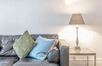 Stylish 3-floor 3bed home with garden near river - Foto 45