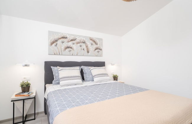 Stylish Two Bedroom Apartment in Labin - Foto 12