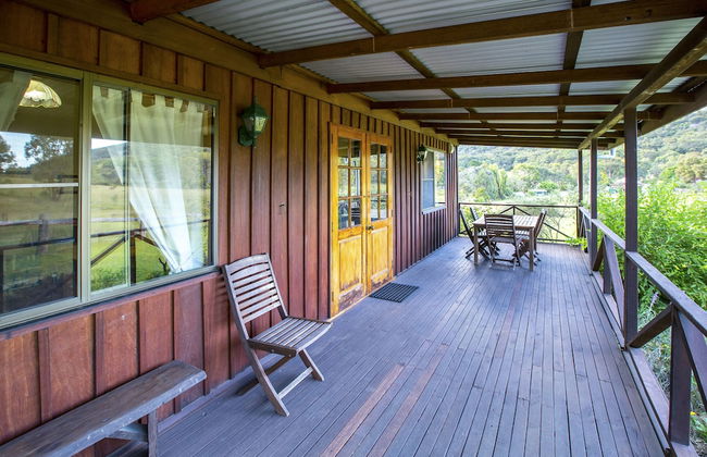 Wisteria Cottage and Cabins - Photo 40