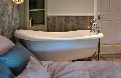 Luxury retreat in Lincolnshire with hot tub - Foto 8