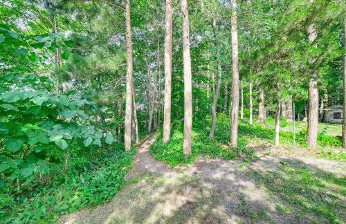 Private Island Home in Belding with Dock and Grill! - Foto 21