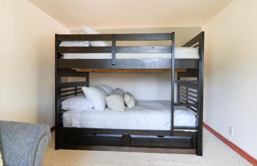 Wilderness West Resort Cabin 7 - Foto 8