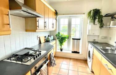 High-End 2 Bed Maisonette in Beaulieu Park - Foto 5