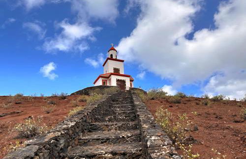 Casa Poesía de El Hierro - Poetry House of El Hierro, situated in the center of El Pinar - Foto 41