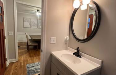 Spacious Gorgeous 3bd home with large deck Close to EVERYTHING - Foto 26