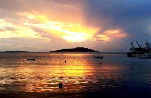 Thea Hotel - Studios & Suites - Photo 28