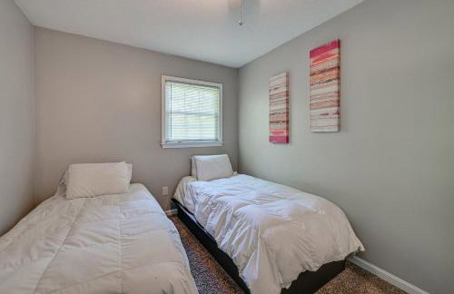 Golf Course Views and Games Galore - Vine Grove Gem! - Foto 23