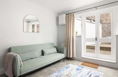 New! Lovely 1BR Flat with Patio in Herne Hill - Foto 1