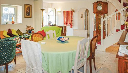 4 Bedroom Lovely Home In Langueux - Foto 2