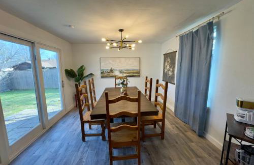 5 Star Stay Large Remodeled Modern 4BR Near UNT and TWU Sleeps 10 - Foto 21