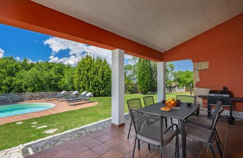 Pool House In Greenery - Happy Rentals - Foto 28