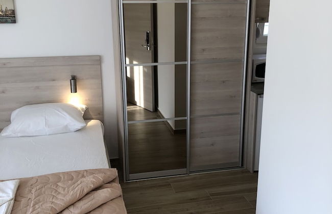 Almare apartments Budva - Photo 9