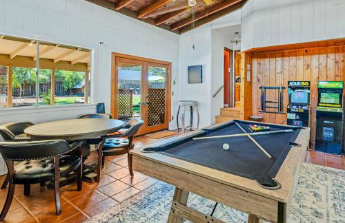 Family Fun Retreat in Wine Country - Epic Game Room - Pool - Spa - Foto 20
