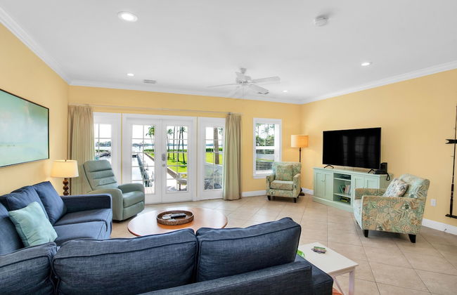 Waterfront Luxury Villa With Sunset Views And Boat Slip 3 Bedroom Townhouse by RedAwning - Photo 7