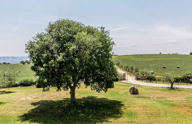 Luxury, Modern Apartment With Pool and Stunning Views - Foto 32