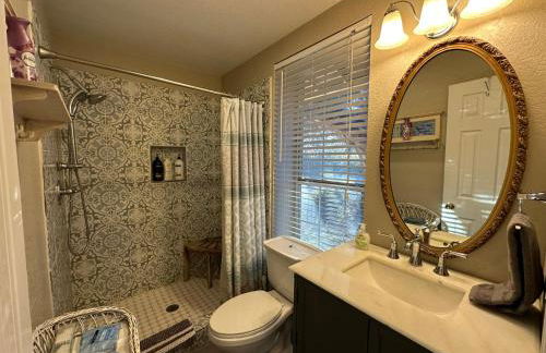 Hilltop Cottage, Historic Silver Spur Dance Hall - Foto 5