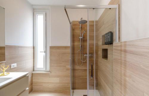 Chiara Apartment 6 guest - Train Station - Parking - Foto 21